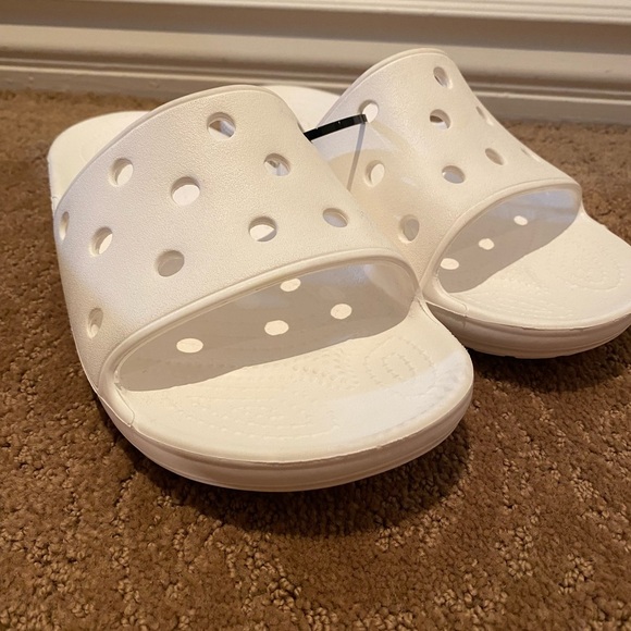 CROCS White Slide Sandals Unisex Women’s 10, Men’s 8 New - Picture 1 of 12